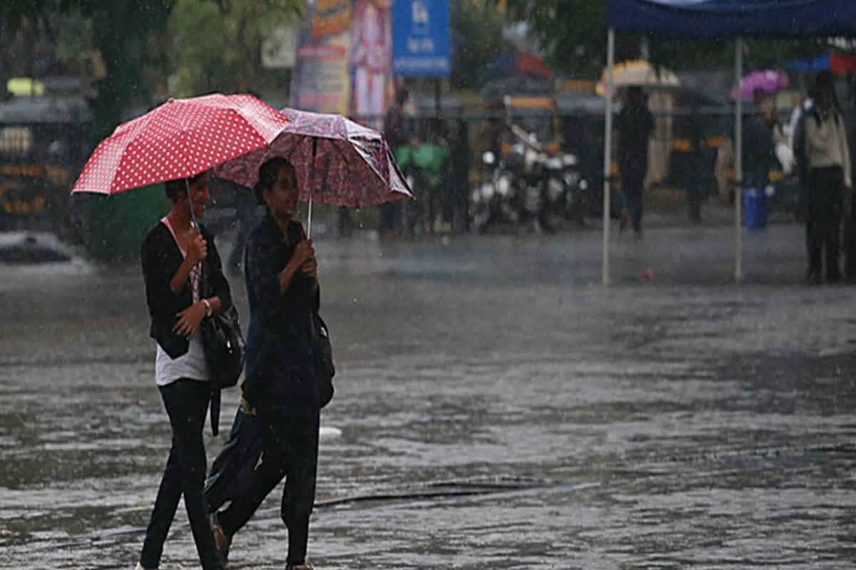 Weather Update Today: दो दिन बाद पलटेगा मौसम, कई इलाकों में जमकर होगी बारिश, जानें मौसम विभाग का क्या है भविष्यवाणी
