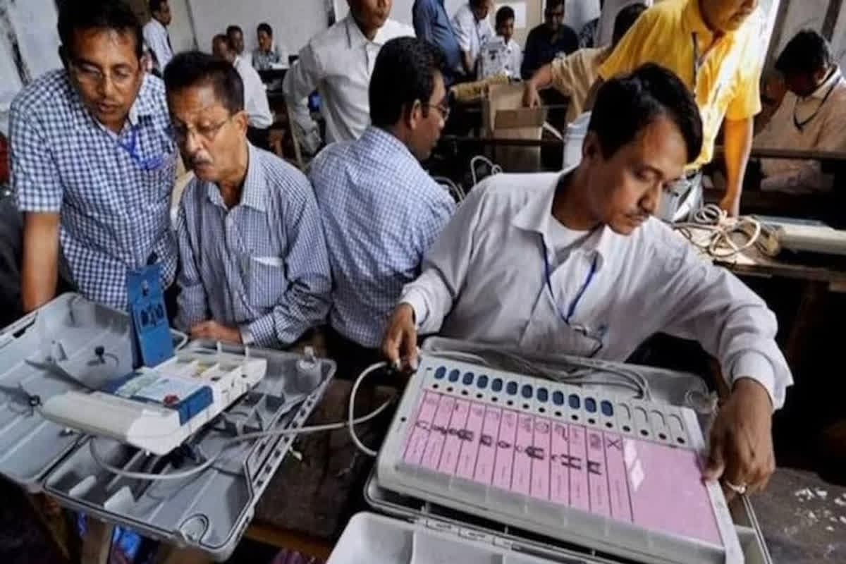 CG Panchayat Election 2025 Results: त्रिस्तरीय पंचायत चुनाव में 77.06% हुआ मतदान, आज होगा पंच, सरपंच समेत जनपद सदस्य और जिला पंचायत सदस्य के भाग्य का फैसला