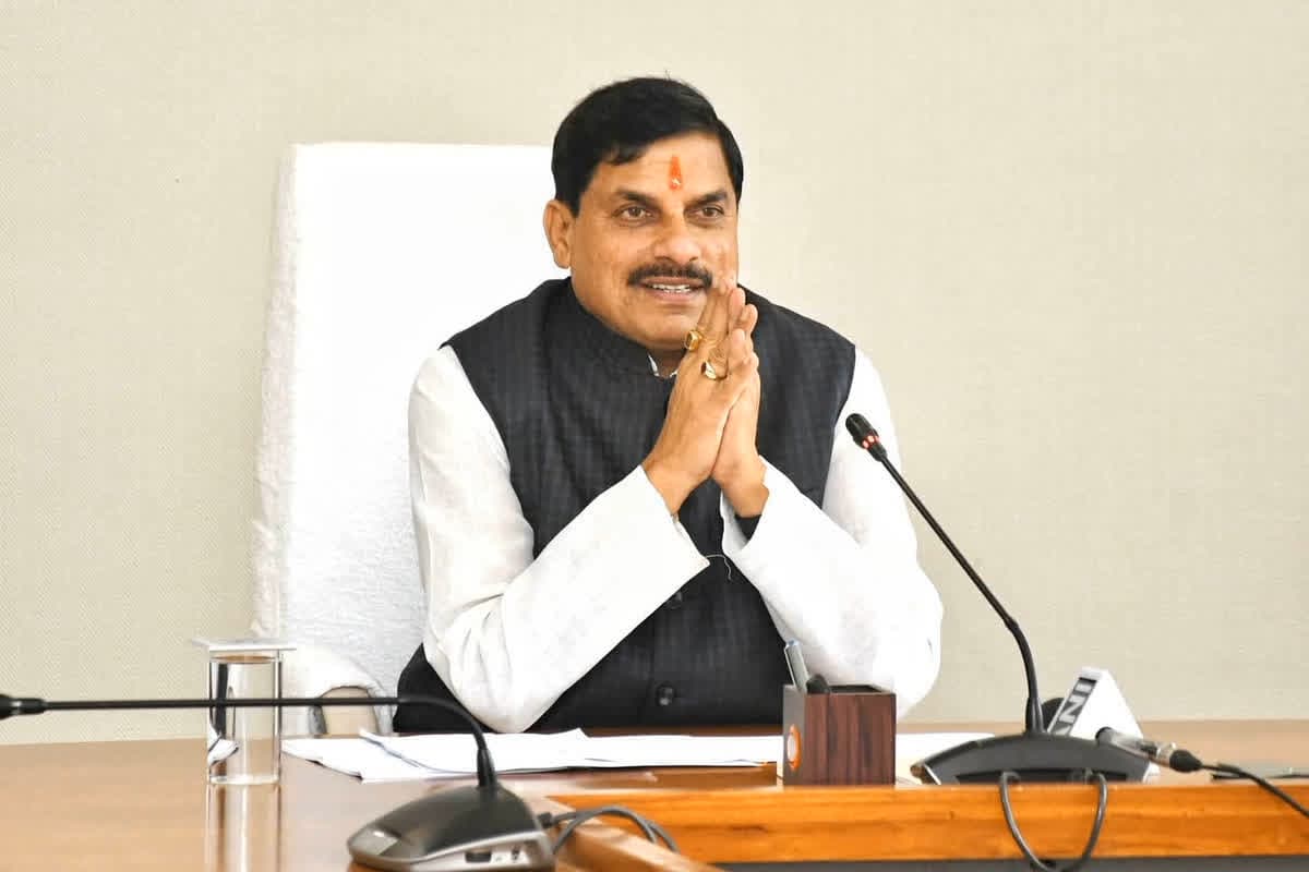 CBSE Board Exam 2025: सीबीएसई 10वीं-12वीं बोर्ड परीक्षा आज से शुरू, सीएम ने परिक्षार्थियों को दी शुभकामनाएं , कहा – ‘आप पूरी लगन और मनोयोग से..’