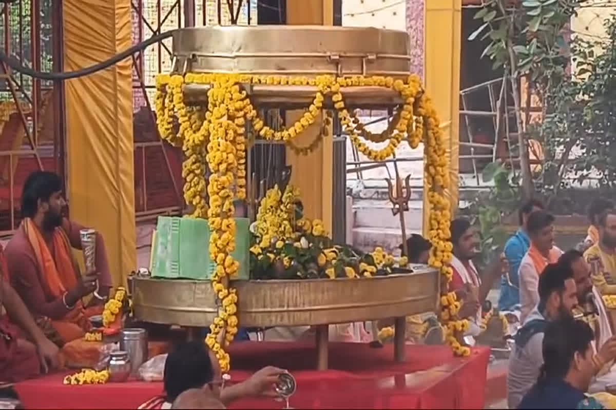 Mahashivratri Siddha Bapauli Dham : महाशिवरात्रि में 121 सिद्ध शिवलिंग की विशेष पूजा, धाम में भगवान शिव के उपज्योतिर्लिंग विराजमान, जानें महिमा