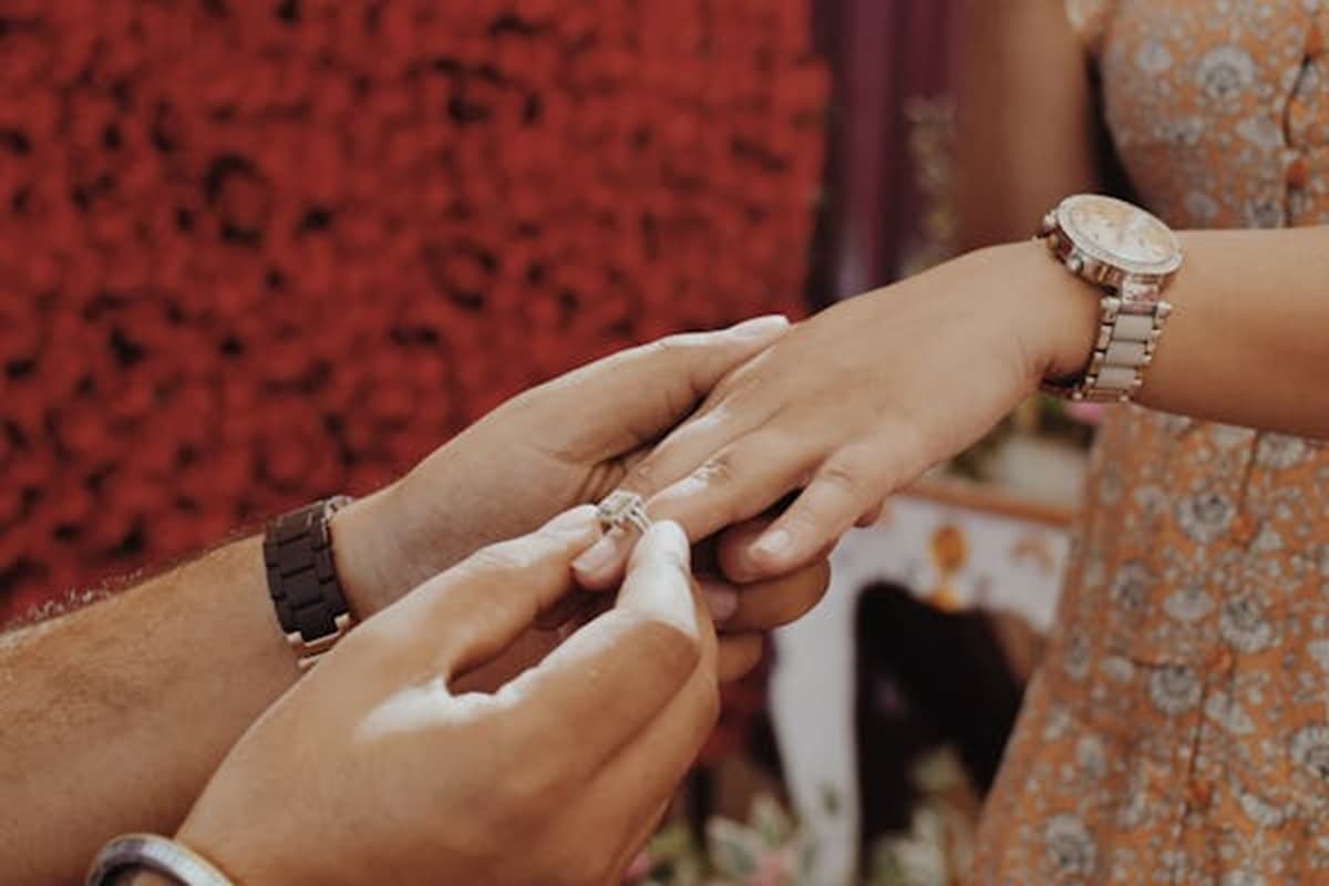 Happy Propose Day 2025 Wishes: ‘फिज़ा में महकती शाम हो तुम, प्यार में झलकता जाम हो तुम..’ प्रपोज डे पर ये मैसेज भेजकर पार्टनर के चेहर पर लाएं मुस्कान