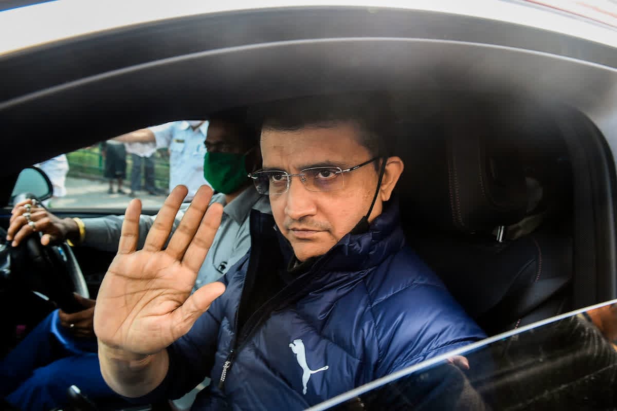 Sourav Ganguly on MS Dhoni Captaincy: धोनी को CSK की कमान मिलते ही सौरव गांगुली ने दिया बड़ा बयान, कहा- कप्तान रहने पर अलग ही रंग में नजर आते हैं Dhoni