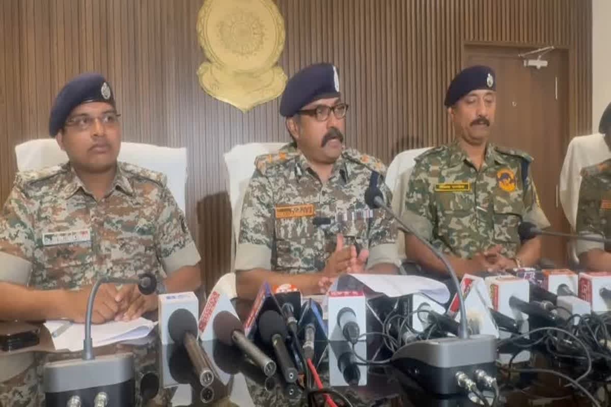Naxalite Encounter In Bijapur Update: जवानों को मिली बड़ी कामयाबी, मुठभेड़ में मारा गया बस्तर डिवीजन सचिव हुंगा कर्मा, 8 लाख रुपए का था इनाम
