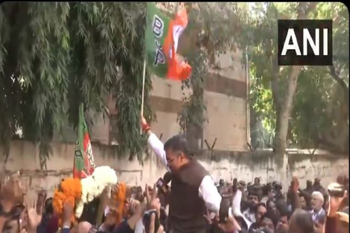 Delhi chunav result 2025: चुनाव से पहले पाला बदलने वाले इन उम्मीदवारों को मिली जीत, यहां देखें नाम