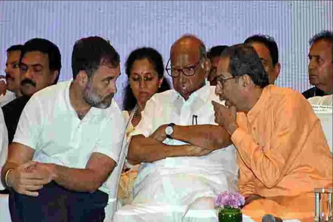 Latest Political News : दिल्ली चुनाव के परिणाम से पहले यहां के 6 सांसद देंगे इस्तीफा? सियासी गलियारों में खबर आते ही आया भूचाल
