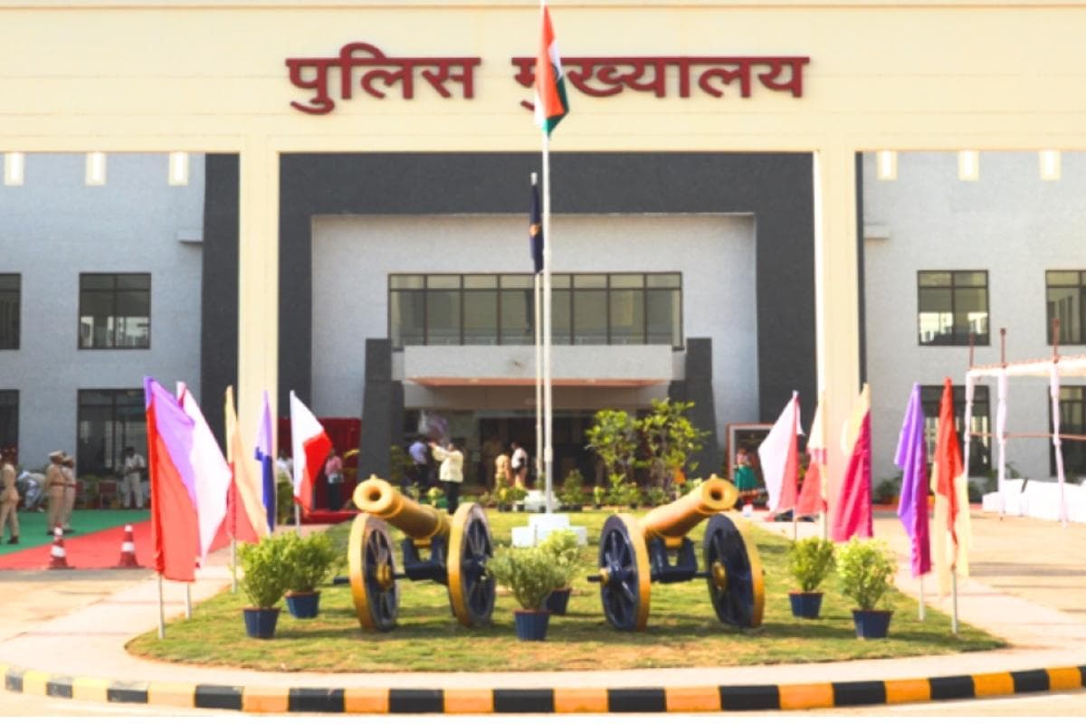 Vijay Sharma Department News: विजय शर्मा के विभाग में नौकरियों की बहार.. 6 हजार से ज्यादा पदों का सृजन, बस्तर फाइटर्स के लिए 3 हजार से ज्यादा पोस्ट