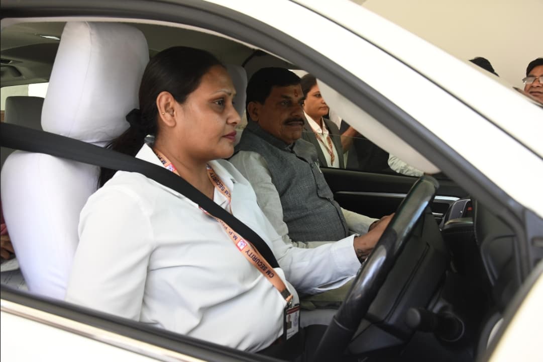CM Dr. Mohan Yadav Security: अंतर्राष्ट्रीय महिला दिवस पर महिलाओं को मिली बड़ी जिम्मेदारी, सीएम डॉ. मोहन यादव की सुरक्षा की संभाली कमान