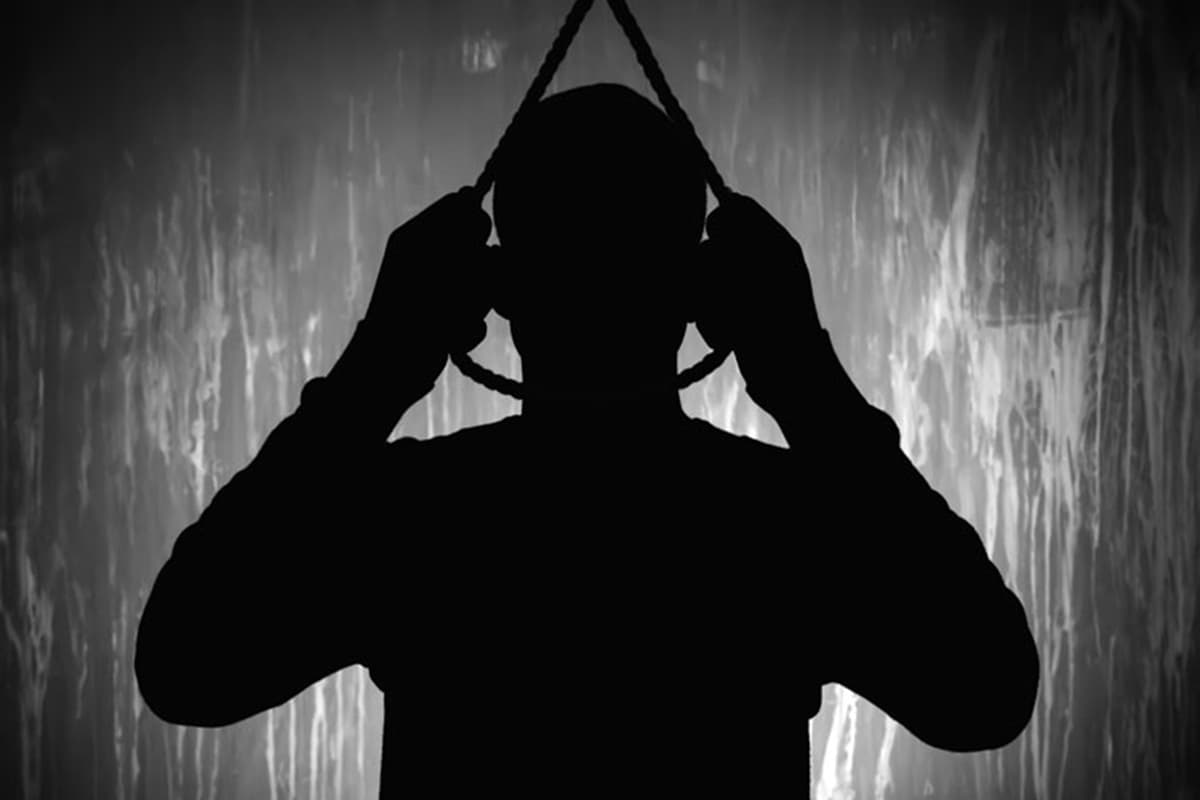 Teacher Suicide In Maharashtra: आवासीय विद्यालय के शिक्षक ने की आत्महत्या, फेसबुक पर एक सुसाइड नोट, 6 लोगों पर लगाए ये गंभीर आरोप