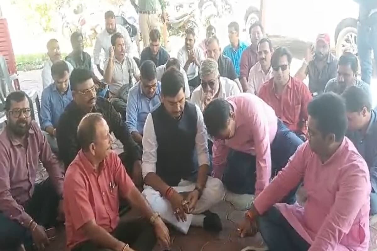 Patrakar Ke Sath Marpit: राजधानी में पुलिस ने की पत्रकार के साथ मारपीट! पत्रकारों ने जताया विरोध, सीएम ने दिया जांच का आश्वसन