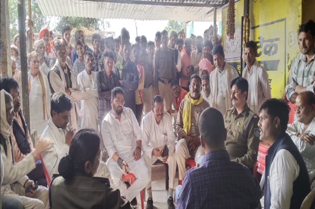 Guna News: टंट्या मामा की प्रतिमा अनावरण पर जमकर हुआ विवाद, महापंचायत का ऐलान, प्रशासन ने जताई ये आपत्ति