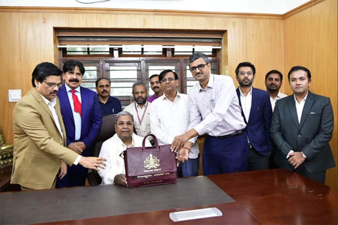 Karnataka Budget 2025-26: कर्नाटक की सिद्धारमैया सरकार का बजट पेश, कई कल्याणकारी योजनाओं का रखा विशेष ध्यान, कर दी ये बड़ी घोषणाएं