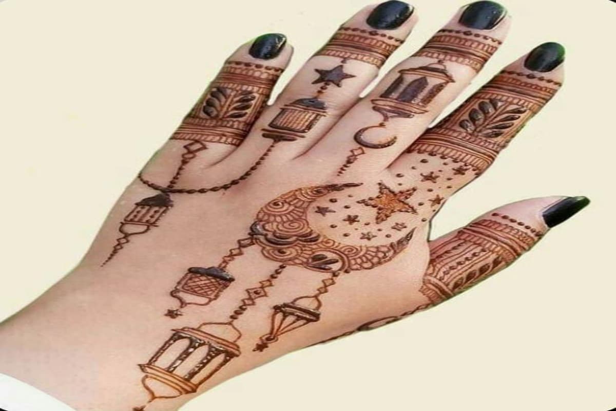 Ramadan 2025 Finger Mehndi Designs: इस रमजान ट्राई करें मेहंदी की ये खूबसूरत डिजाइन, समय की भी होगी बचत