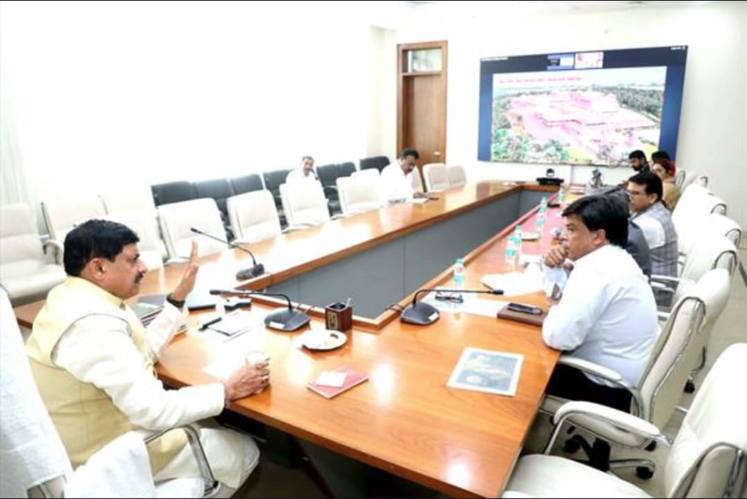 MP News: सिंहस्थ 2028 तक ओंकारेश्वर बनेगा उज्जैन की तरह विशेष आकर्षण का केन्द्र, बैठक में सीएम ने अधिकारियों को दिए ये निर्देश