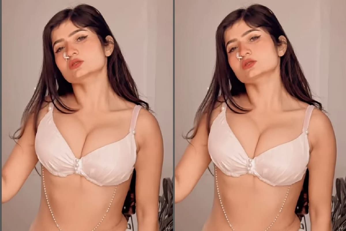 आज हनीमून वाला नाइट बा….सॉन्ग में नेहा सिंह ने किया धमाल, सेक्सी वीडियो ने मचाया बवाल
