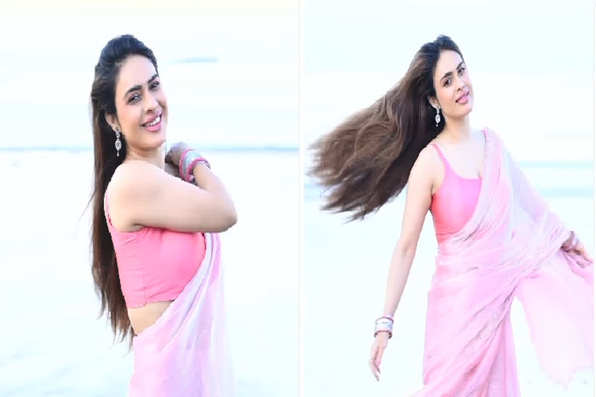 Neha Malik Hot Sexy Video: पिंक साड़ी में नेहा मलिक ने बिखेरा हुस्न का जलवा, हॉट वीडियो जमकर हो रहा वायरल