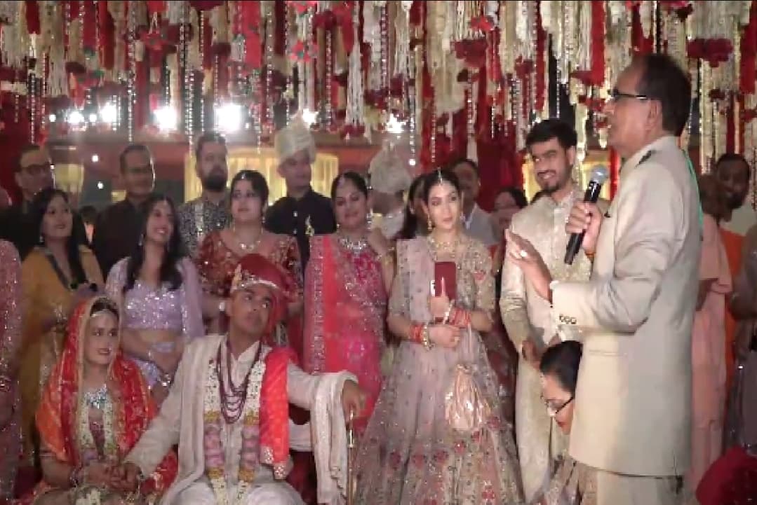 Karthikeya-Amanat Wedding: शादी के बंधन में बंधे कार्तिकेय-अमानत! शिवराज सिंह ने वर-वधु को मंडप में दिलाया आठवां वचन, जानें क्या कहा ऐसा