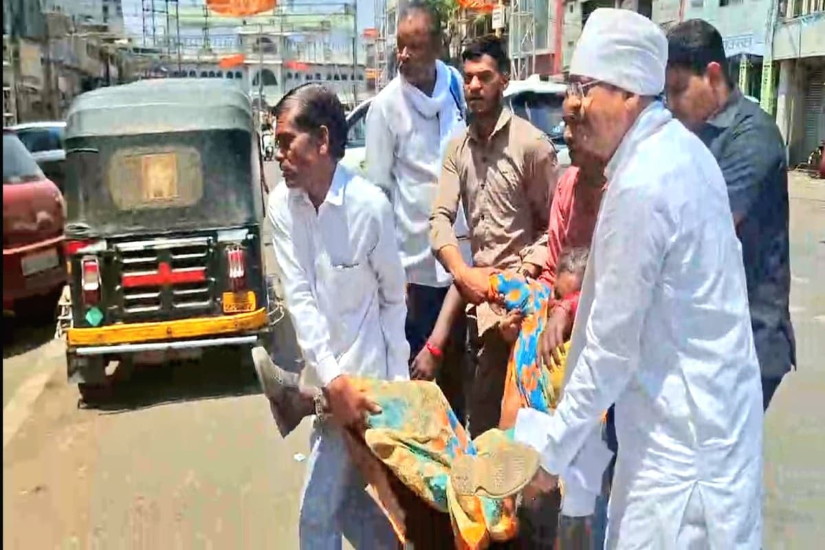 BJP MLA Video Viral: चक्कर खाकर गिरी महिला के लिए मसीहा बने BJP विधायक, गाड़ी रोककर तुरंत की मदद, वीडियो हुआ वायरल