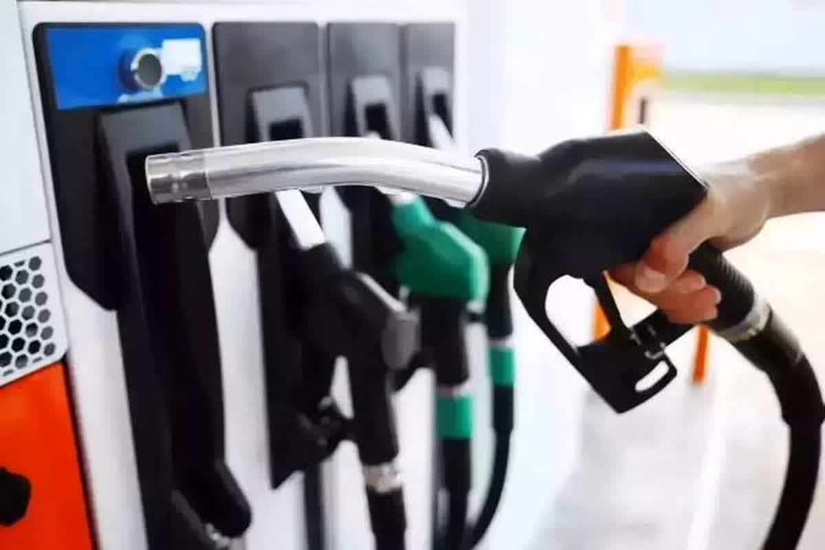 Rules for New Petrol Pump: छत्तीसगढ़ में पेट्रोल पंप खोलने की सोच रहे लोगों के लिए खुशखबरी, अब नहीं पड़ेगी दस्तावेज की जरूरत, आसान की प्रक्रिया