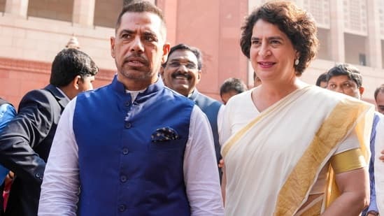 Pahalgam Terror Attack: ‘भारत में मुस्लिमों को दबाया जा रहा है, इसलिए आतंकियों ने..’ प्रियंका गांधी के पति रॉबर्ट वाड्रा के बयान से देश में छिड़ी नई बहस