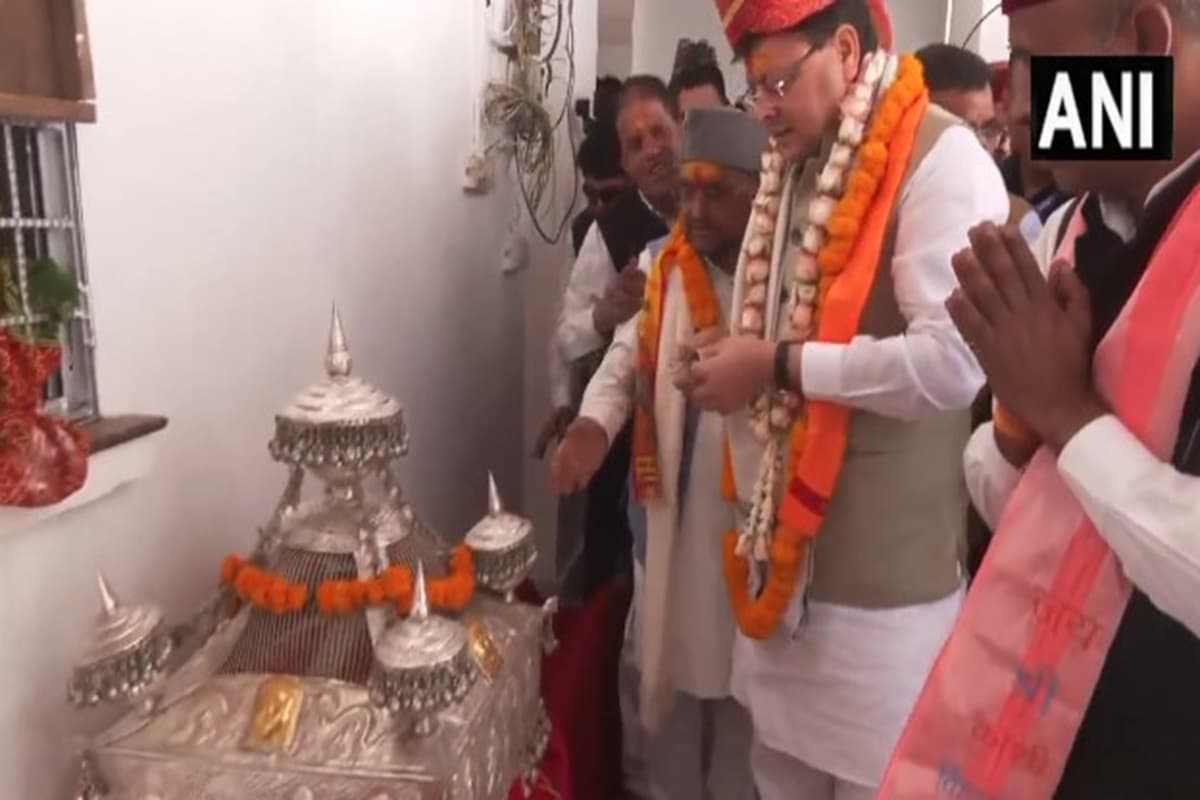 Chardham Yatra 2025: शुरू हुई चारधाम यात्रा.. गंगोत्री, यमुनोत्री धाम के कपाट खुले, CM धामी ने की पूजा-अर्चना, जानें कब खुलेंगे केदारनाथ और ब्रदीनाथ धाम