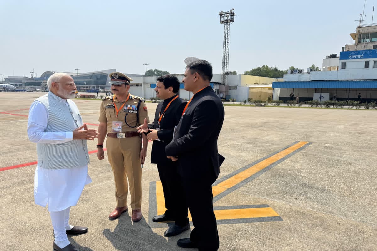 PM Modi on Varanasi Rape Case: वाराणसी पहुंचते ही एक्शन मोड में दिखे पीएम मोदी, रेप केस मामले में पुलिस कमिश्नर को दिए सख्त निर्देश