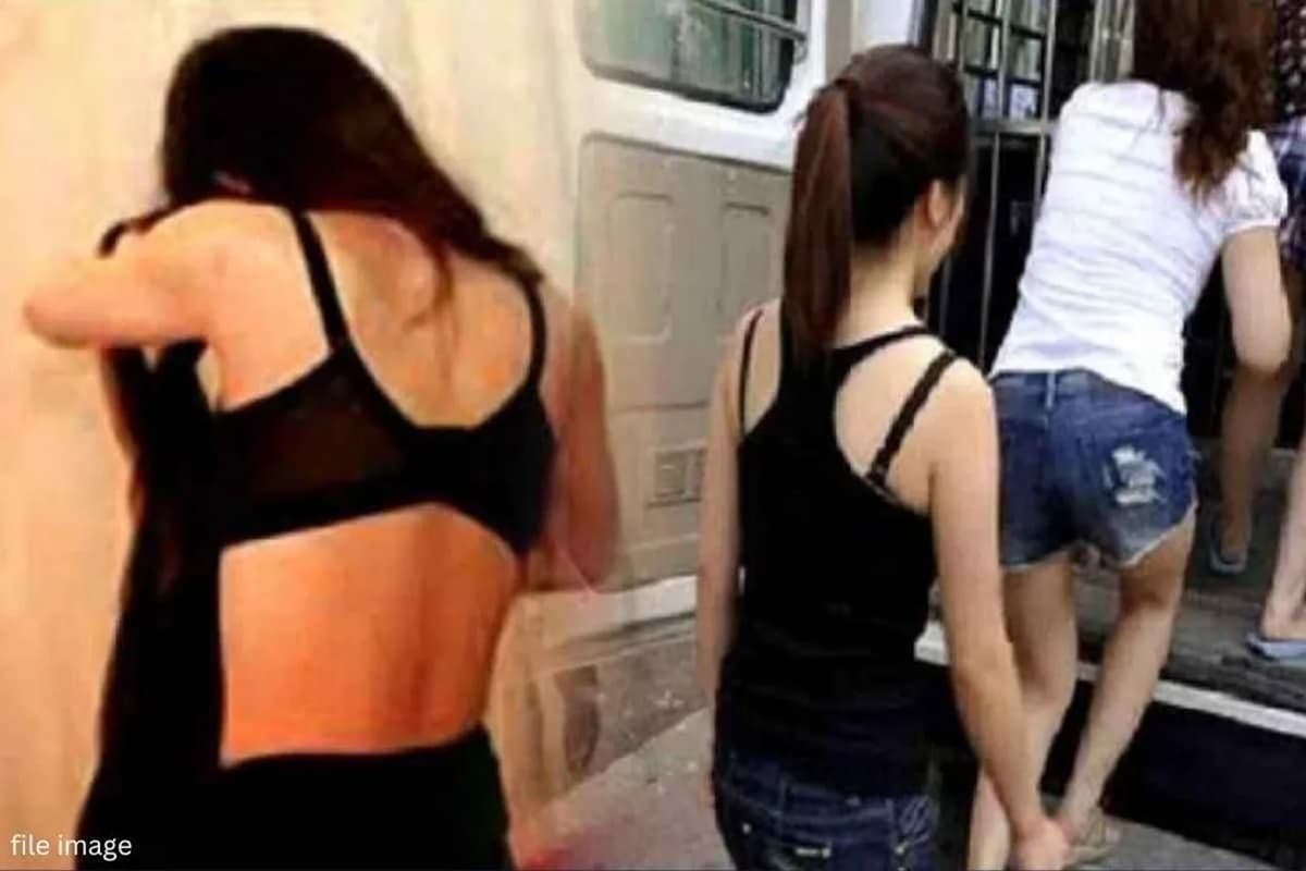 Sex Racket News Today: धार्मिक स्थल के पास स्थित होटल में चल रहा था सेक्स रैकेट, नकली ग्राहक बनकर पहुंची पुलिस, नजारा देखकर रह गई दंग