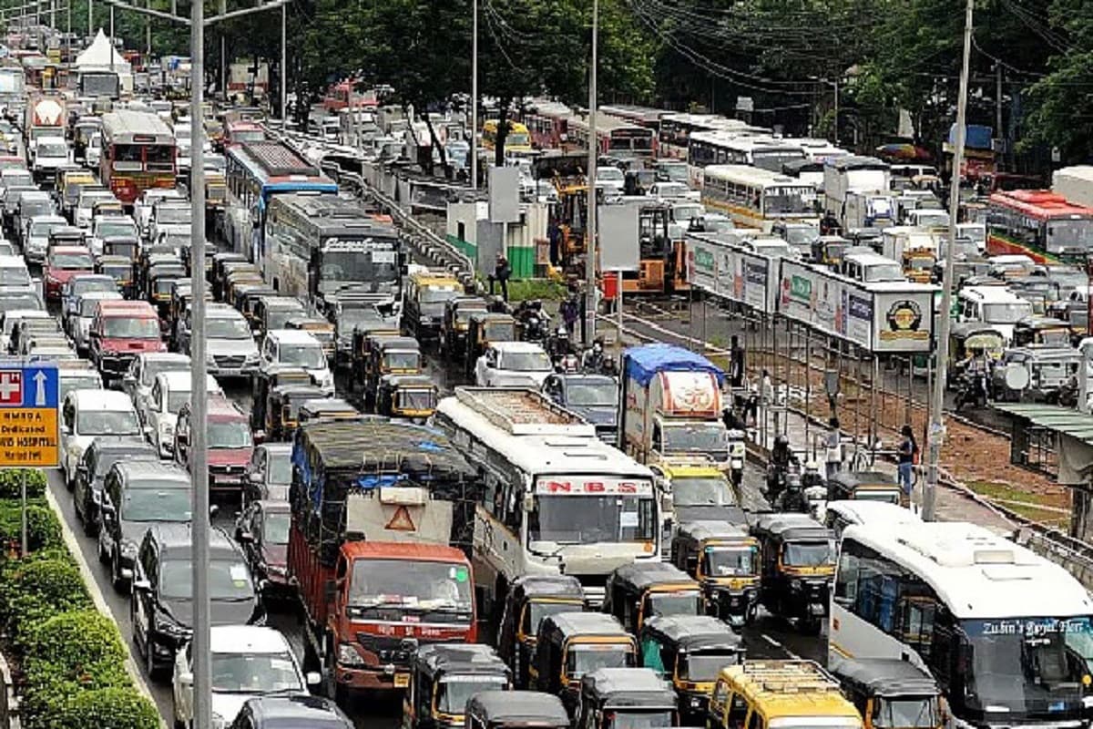 Diesel Cargo Vehicles: राजधानी में इन वाहनों की एंट्री पर बैन, टोल नाकों से होगी निगरानी, इस वजह से लिया गया फैसला