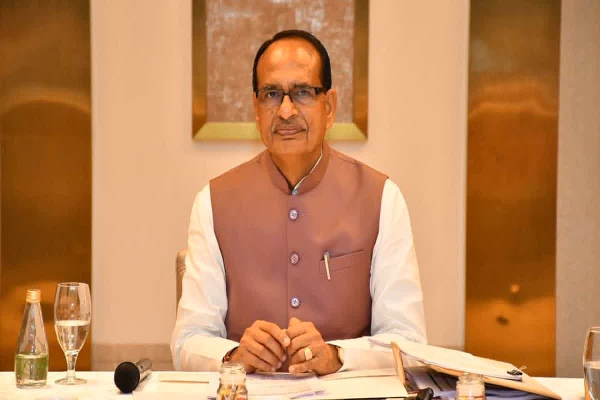 Shivraj Singh Chouhan visit CG: छत्तीसगढ़ दौरे पर आएंगे शिवराज सिंह, पीएम आवास समेत कई योजनाओं की मिलेगी सौगात