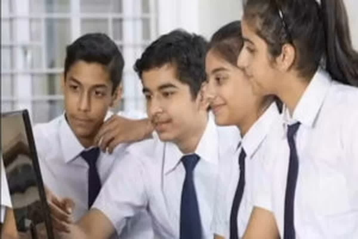 CBSE Board Result 2025: जल्द जारी होगा सीबीएसई बोर्ड 10वीं-12वीं का रिजल्ट, जानें कैसे कर सकेंगे चेक