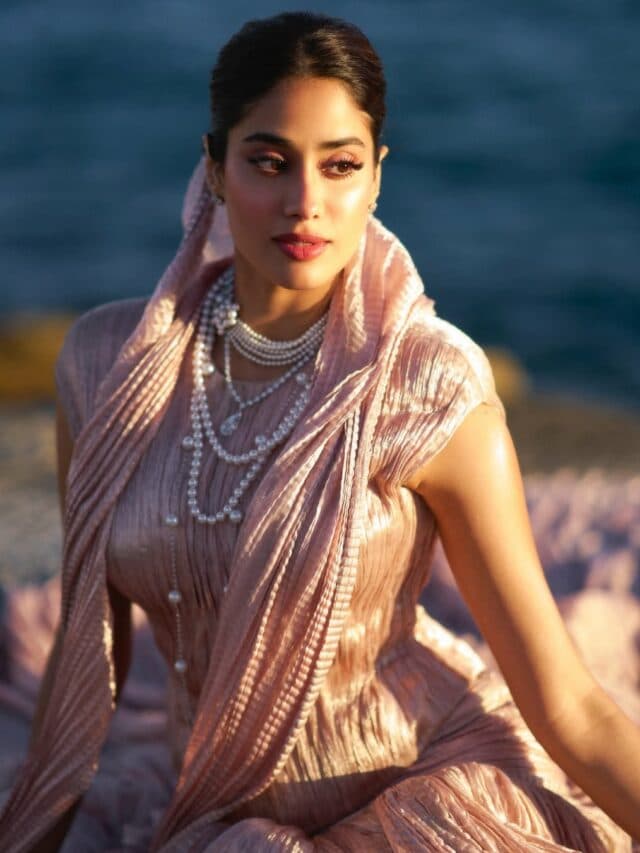 Janhvi Kapoor Hot Pic: Cannes 2025 में जान्हवी कपूर ने बिखेरा हुस्न का जलवा, फैंस को आई श्रीदेवी की याद