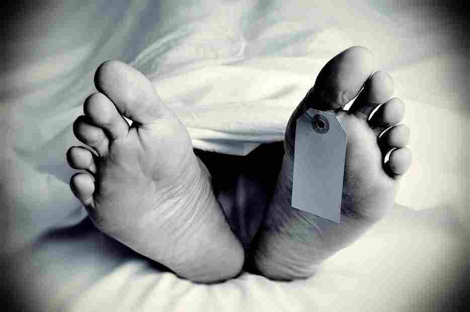 UP Crime News: सामूहिक दुष्कर्म पीड़िता ने खाया जहर, इलाज के दौरान हुई मौत, आरोपियों की तलाश में जुटी पुलिस