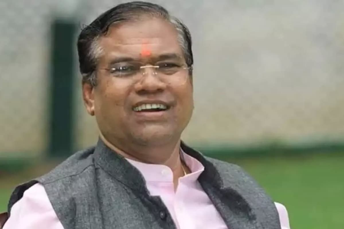 MP Faggan Singh Kulaste statement: बीजेपी नेताओं की जुबान बेकाबू, अब सांसद फग्गन सिंह कुलस्ते ने पाकिस्तानी आंतकवादियों को ‘हमारे आतंकवादी’ बताया