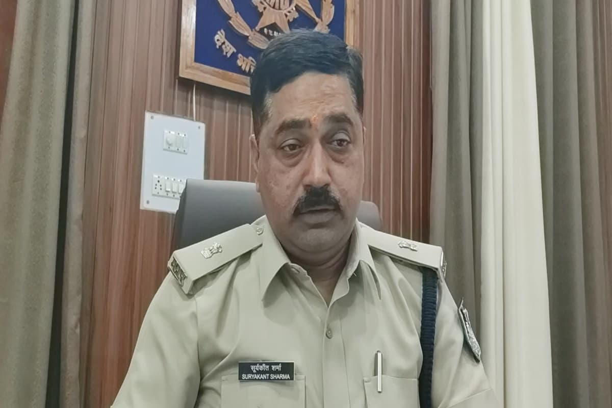 Cyber Fraud: सावधान! सोशल मीडिया पर मशहूर ASP के नाम से हो रही ठगी, लोगों को ऐसे मैसेज भेजकर बना रहे शिकार