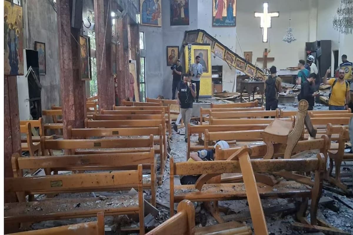 Syria Church Suicide Bombing: चर्च के अंदर चल रही थी प्रार्थना, शख्स ने खुद को बम से उड़ाया, 15 की मौत