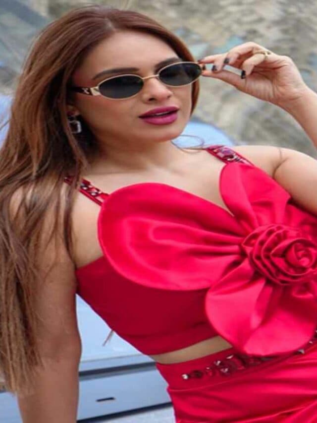 Neha Malik Hot Pic: काले चश्मे में दिखा एक्ट्रेस नेहा मलिक का स्वैग, शेयर की खूबसूरत तस्वीरें