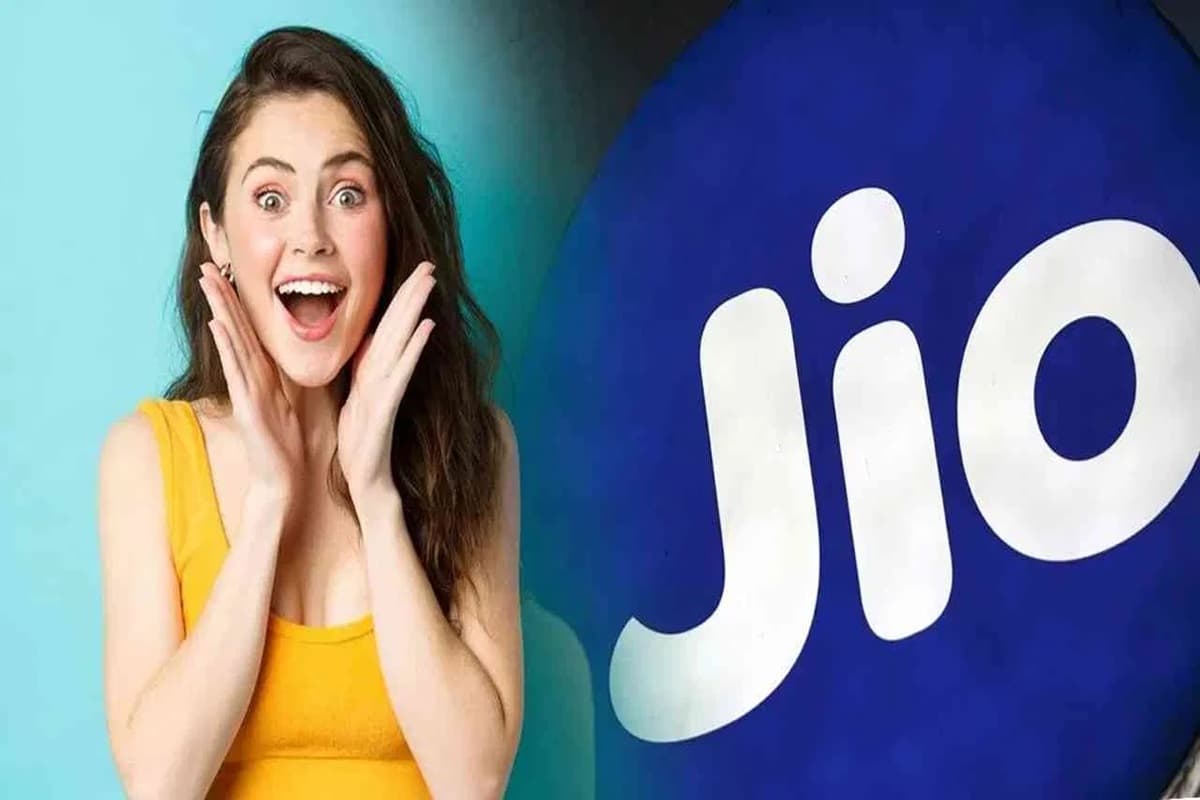 Cheapest Mobile Recharge Plan: Jio, Airtel और Vi के ये किफायती रिचार्ज प्लान आपकी जेब का बोझ करेंगे हल्का, 200 रुपए से भी कम है कीमत