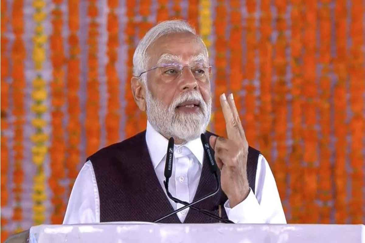 PM Awas Yojana: पीएम अवास योजना पर बड़ा अपडेट.. आज इतने हजार परिवारों को मिलेगी पहली किस्त, PM मोदी सौंपेंगे मकान की चाबी