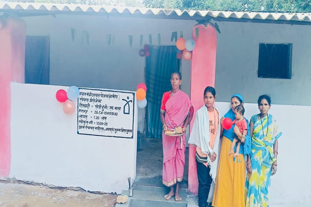 CG News: नक्सल पीड़ित परिवार के आशियाने का सपना हुआ साकार, सीएम साय की पहल पर बना छत्तीसगढ़ का पहला विशेष PM आवास