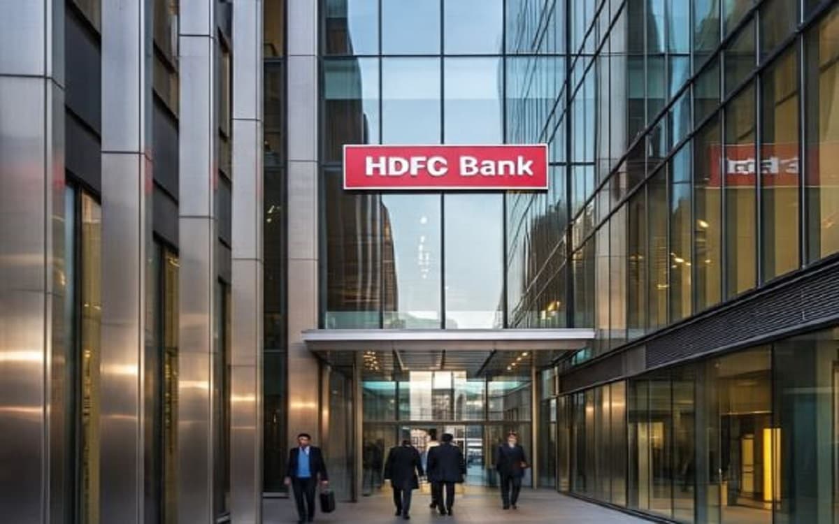 HDFC Bank Share Price: बैंकिंग सेक्टर का सितारा बना HDFC Bank, तिमाही नतीजों के आंकड़ों ने बढ़ाई इस स्टॉक की चमक