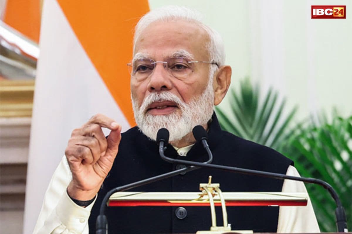 Good News for Govt Employees Today: सरकारी कर्मचारियों के लिए मोदी सरकार ने रक्षाबंधन से पहले खोला खुशियों का पिटारा, सुनकर झूमने लगेंगे खुशी से