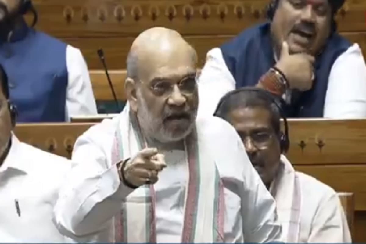 Amit Shah in Parliament: ‘SIR पर झूठ फैला रहा है विपक्ष’.. लोकसभा में गृहमंत्री अमित शाह ने साधा निशाना, कहा- नेहरू के दौर में हुआ पहला SIR
