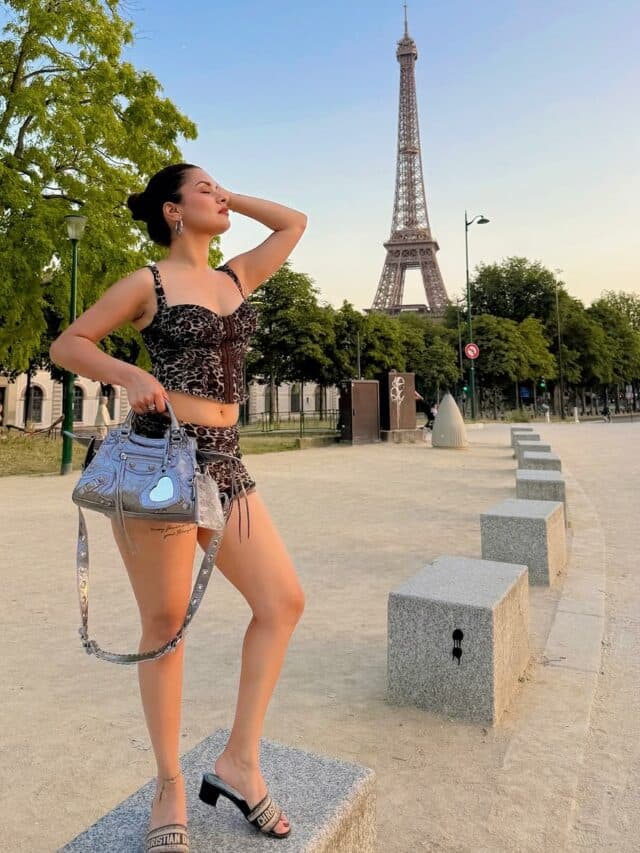 Avneet Kaur Hot Pic: लेपर्ड प्रिंटेड क्रॉप टॉप और शॉर्ट्स में अवनीत कौर ने दिए किलर पोज