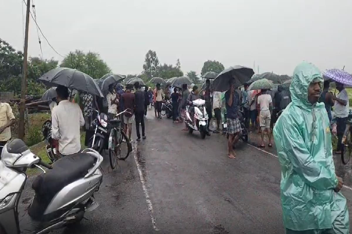 Janjgir-Champa Crime News: सड़क किनारे मिली पूर्व सरपंच के बेटे की लाश, पुलिस ने जताई हत्या की आशंका