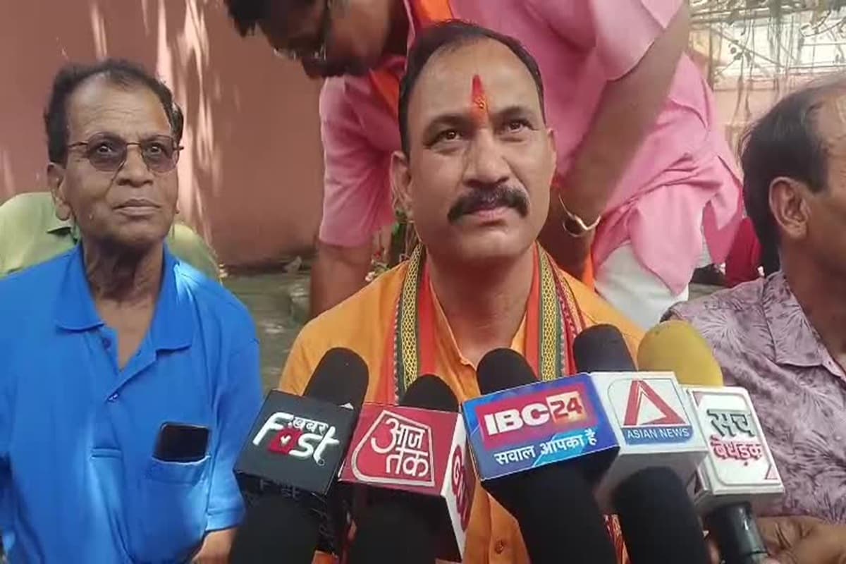 MCB News: तिरंगा यात्रा में शामिल हुए स्वास्थ्य मंत्री श्याम बिहारी जायसवाल, गौधाम योजना को लेकर भूपेश बघेल के आरोपों पर दिया जवाब