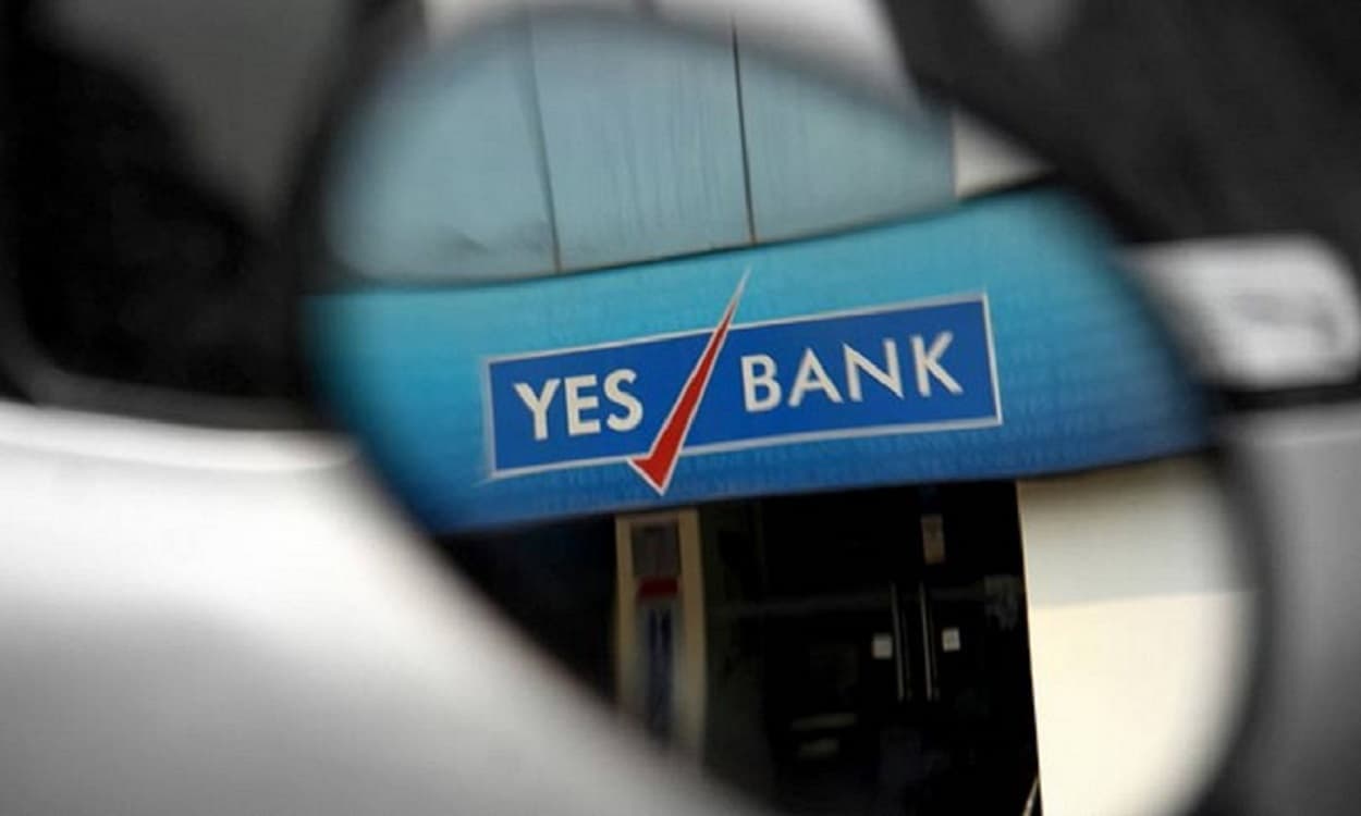 Yes Bank Share Price: बैंकिंग शेयर में भारी गिरावट, 1 साल में लुढ़का 20.94%, अब खरीदें, बेचें या होल्ड करें?