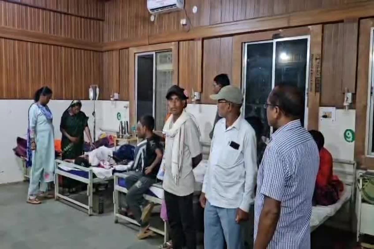 Ambikapur News: गणेश विसर्जन के दौरान युवक ने भीड़ पर चढ़ाई कार, एक बच्चे की मौत, 9 लोग घायल