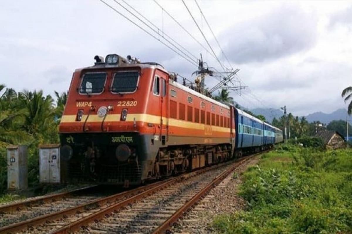 RRB JE Recruitment 2025: सरकारी नौकरी का सुनहरा मौका, रेलवे में 2570 जूनियर इंजीनियर की बंपर भर्ती, इस दिन से शुरू होगा आवेदन