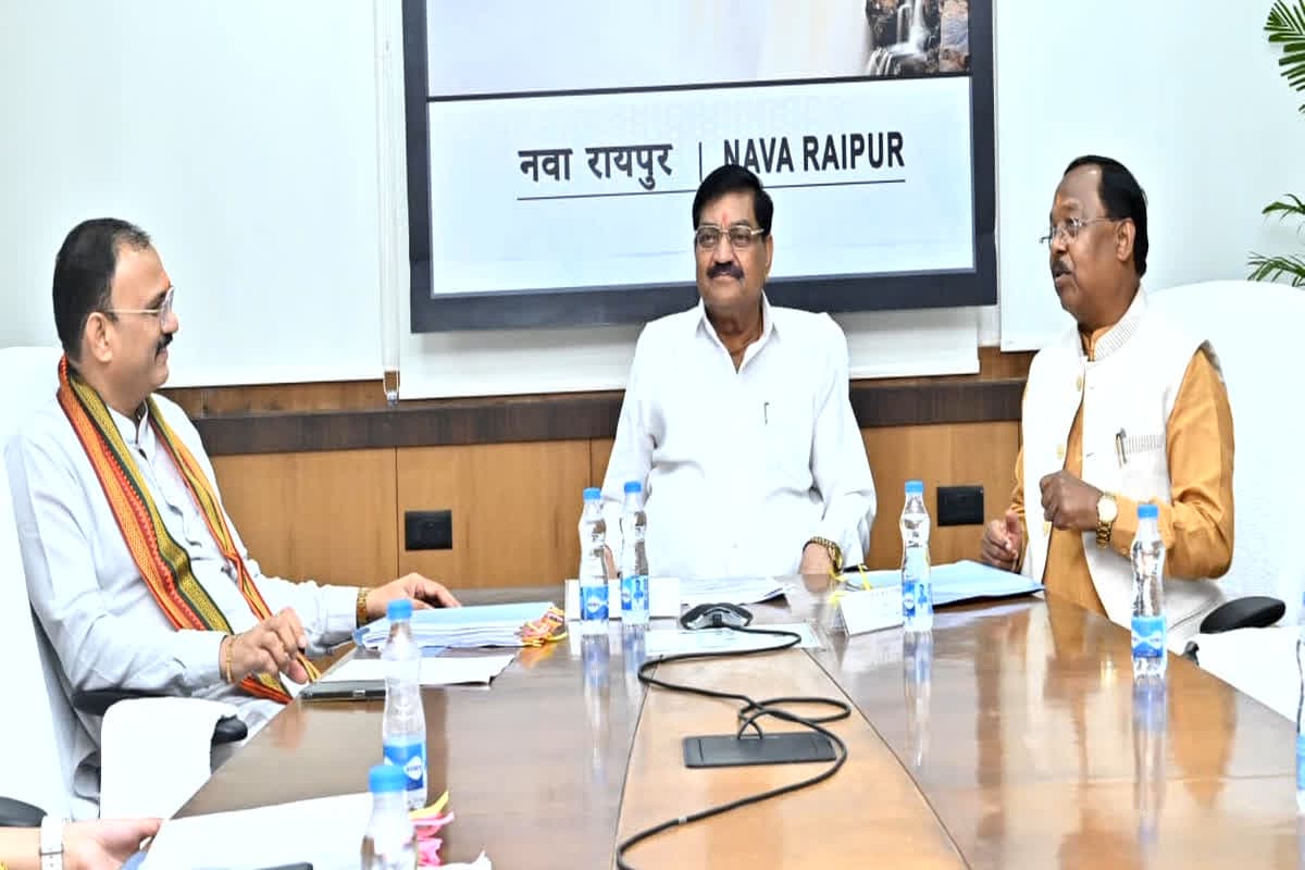 Chhattisgarh News: पंजीकृत किसानों से होगी समर्थन मूल्य पर धान खरीदी, खाद्य मंत्री दयालदास बघेल ने लिया बड़ा फैसला