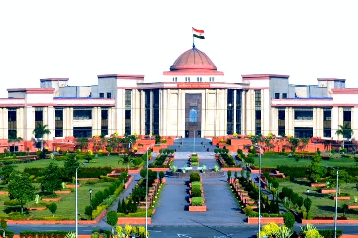 CGPSC Scam: चयनित उम्मीदवारों की नियुक्ति को लेकर हाईकोर्ट का बड़ा फैसला, ऐसे अभ्यर्थियों को मिलेगी ज्वॉइनिंग, लगा था घोटाले का आरोप