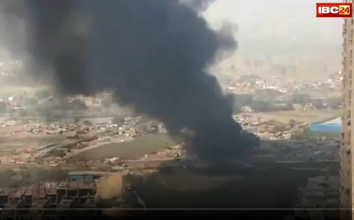 Greater Noida Fire News: दमकल की पांच गाड़ियां भी पड़ीं छोटी, ग्रेटर नोएडा में झुग्गियों में लगी भीषण आग, दूर दूर तक दिखीं आग की लपटें…